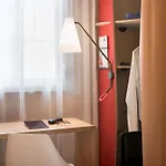 Hotel Ibis Germain En Laye Centre 3*