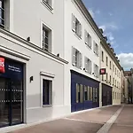 Ibis Germain En Laye Centre Hotel 3*