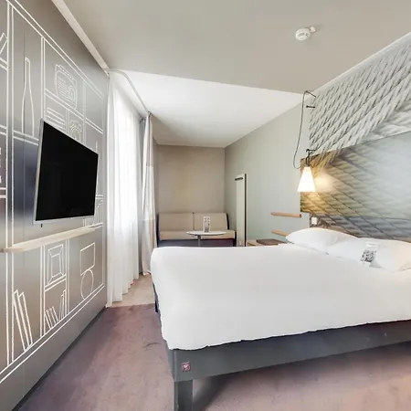 Hotel Ibis Germain En Laye Centre 3*