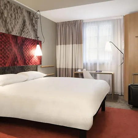 Ibis Germain En Laye Centre מלון סן-ז'רמן-אן-לה