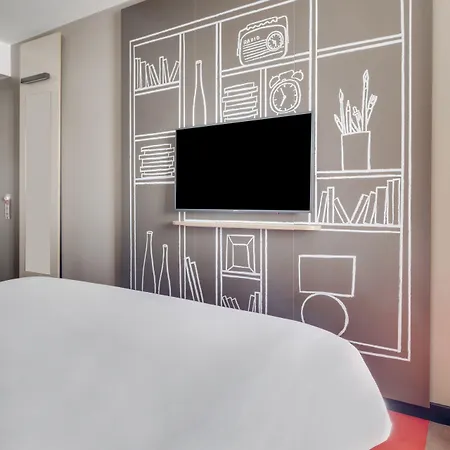 Ibis Germain En Laye Centre 3*