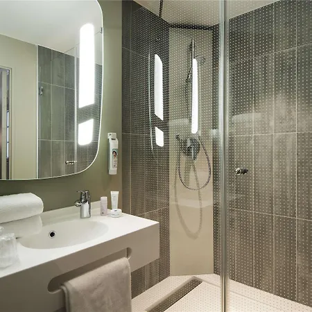 Ibis Germain En Laye Centre Hotell