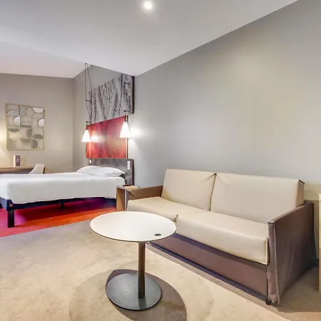 Ibis Germain En Laye Centre 3*