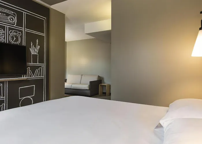 Ibis Germain En Laye Centre Hotel 3*