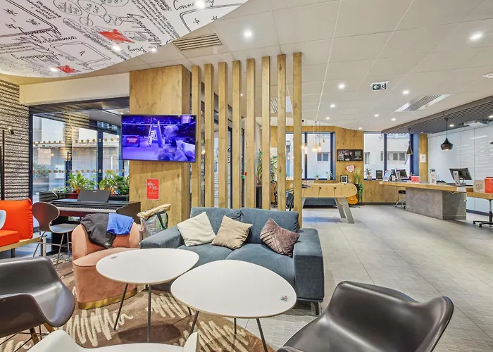 מלון Ibis Germain En Laye Centre 3*