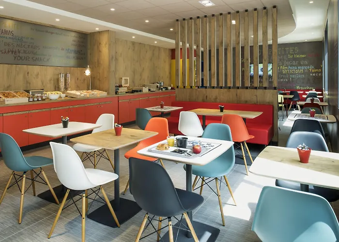 Ibis Germain En Laye Centre מלון סן-ז'רמן-אן-לה