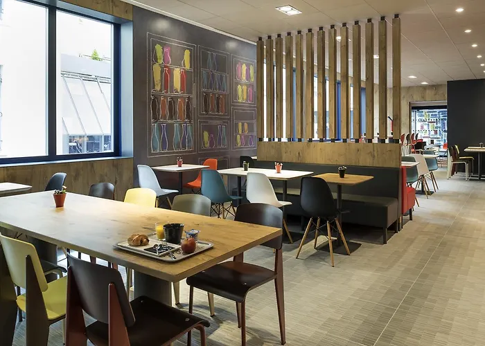 Ibis Germain En Laye Centre מלון סן-ז'רמן-אן-לה