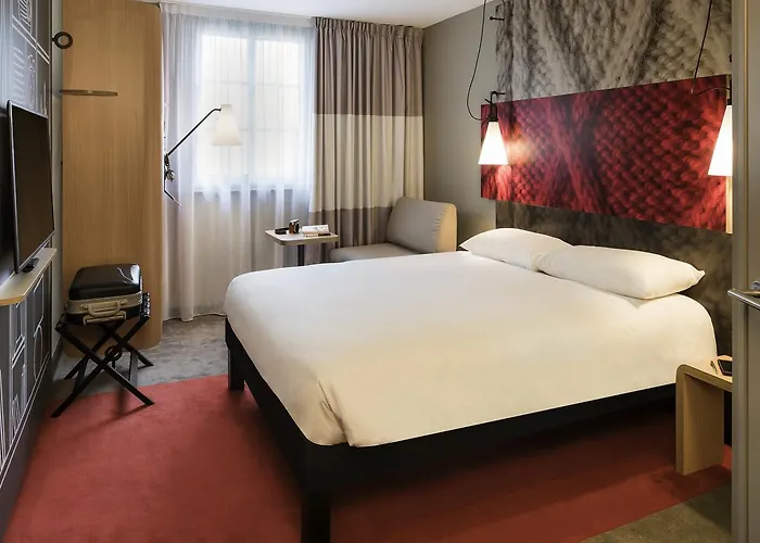 Ibis Germain En Laye Centre سا جيرما أو لي
